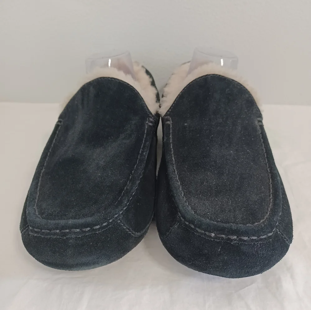 Ugg Slippers Loafers Moc Black Suede Leather Men's Size 11 - Picture 2 of 12